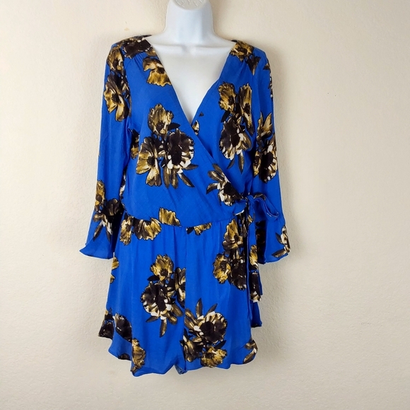Free People All the right ruffles blue floral romper - Picture 3 of 10